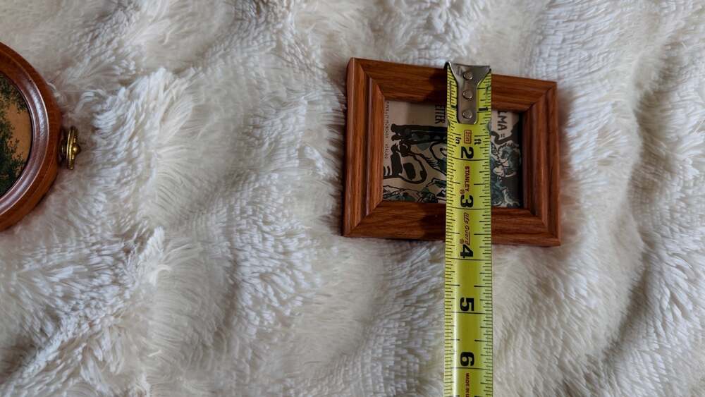 Curated gallery wall with matching oak frames contain famous artists prints - Picture 10 of 10